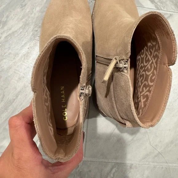 Cole Haan Hampshire Buckle Ankle Boot Size 8 - Picture 5 of 9